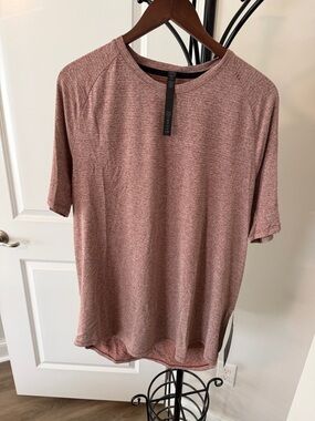 Lululemon Performance T Shirt